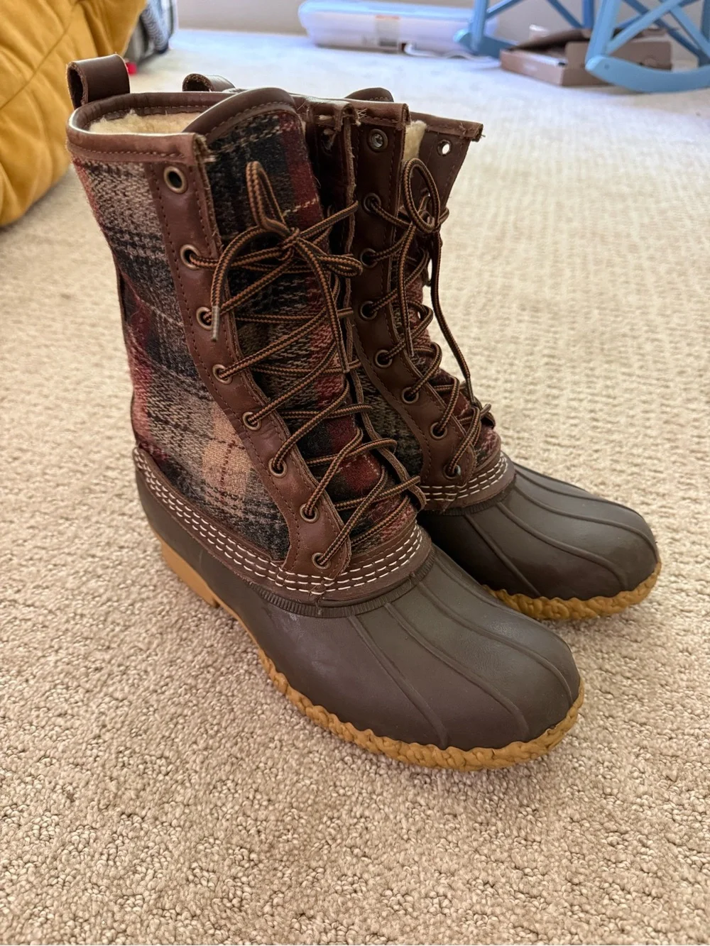 LL bean boots plaid duck boot shearling fur lining made in USA sz 8 gorpcore